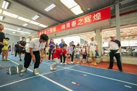 里夫斯：以前我只是双向球员，现在跟詹东相提并论太疯狂了